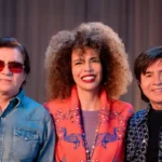 Chitãozinho & Xororó e Vanessa da Mata lançamreleitura emocionante de “Foi Deus Quem Fez Você”
