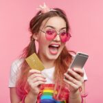 Carnaval: como curtir a festa sem cair em golpes digitais