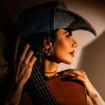 Paula Fernandes lança ‘Mentiras’, sucesso de Adriana Calcanhotto, que faz parte da trilha sonora da novela “Coração Acelerado”, da TV Globo