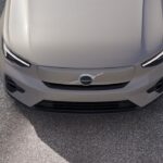 Volvo EX40 elétrico reúne desempenho, tecnologia e conforto na linha premium