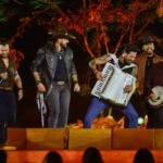 Chitãozinho & Xororó gravam audiovisual “Meninos de Roça” emmomento intimista no interior de São Paulo