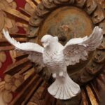 Festa do Divino de Mogi: abertura da 413ª edição acontece nesta quinta (14) com a troca e apresentação das bandeiras na residência dos festeiros e programação religiosa e social